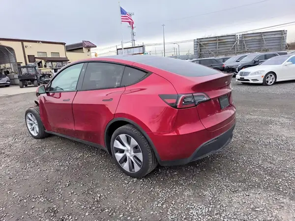 7SAYGDEE2RA258805 2024 TESLA MODEL Y - Image 2