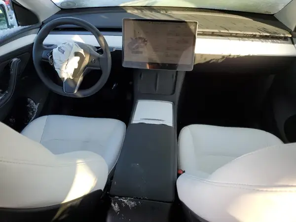 7SAYGDEE2RA258917 2024 TESLA MODEL Y - Image 8