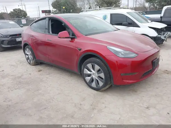 7SAYGDEE2RA268086 2024 TESLA MODEL Y - Image 1