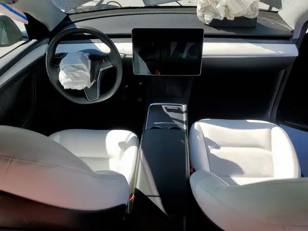 7SAYGDEE2RA268590 2024 TESLA MODEL Y - Image 8