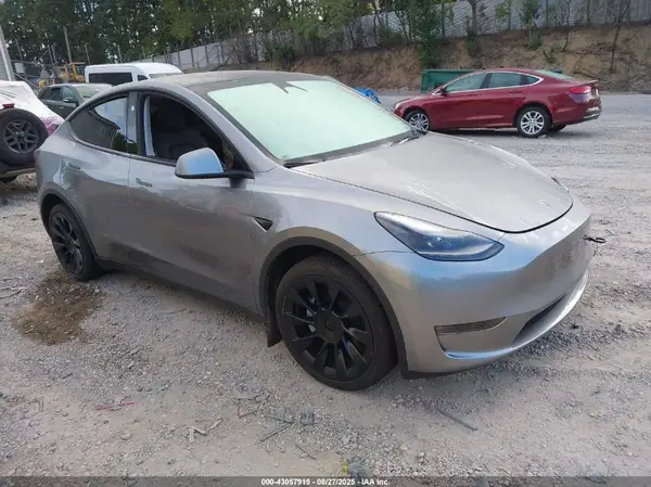 7SAYGDEE2RA269335 2024 TESLA MODEL Y - Image 1