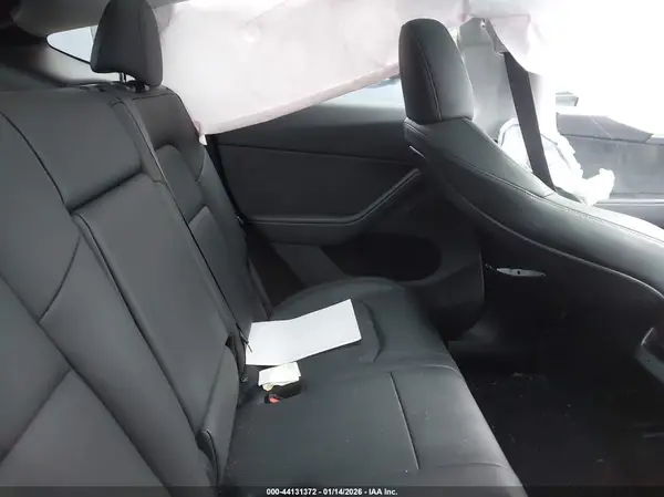 7SAYGDEE2RA269447 2024 TESLA MODEL Y - Image 8
