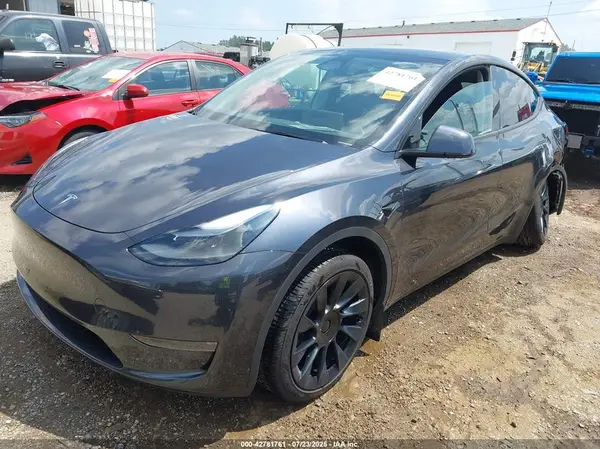 7SAYGDEE2RA273241 2024 TESLA MODEL Y - Image 2