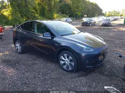 7SAYGDEE2RA274017 2024 TESLA MODEL Y