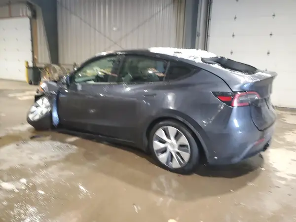 7SAYGDEE2RA275152 2024 TESLA MODEL Y - Image 2