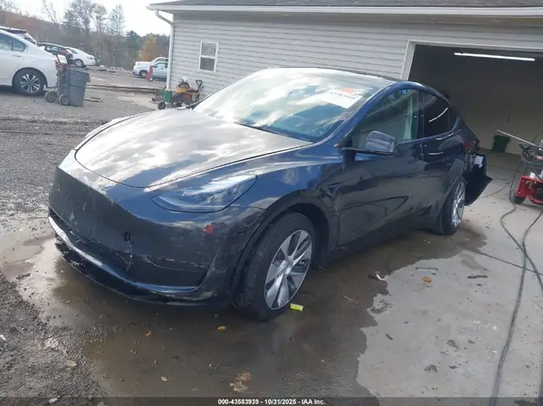 7SAYGDEE2RA280447 2024 TESLA MODEL Y - Image 2