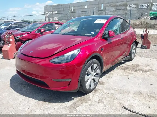 7SAYGDEE2RA281209 2024 TESLA MODEL Y - Image 2