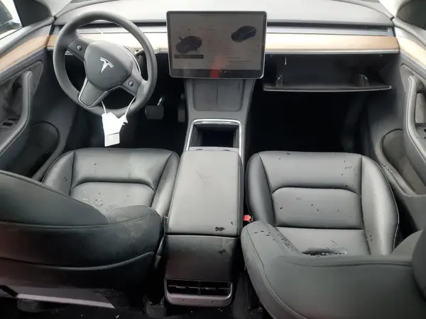 7SAYGDEE2RA284045 2024 TESLA MODEL Y - Image 8