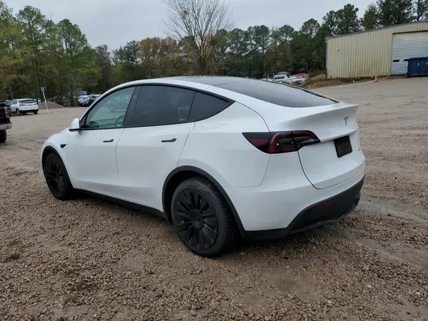 7SAYGDEE2RA284482 2024 TESLA MODEL Y - Image 2