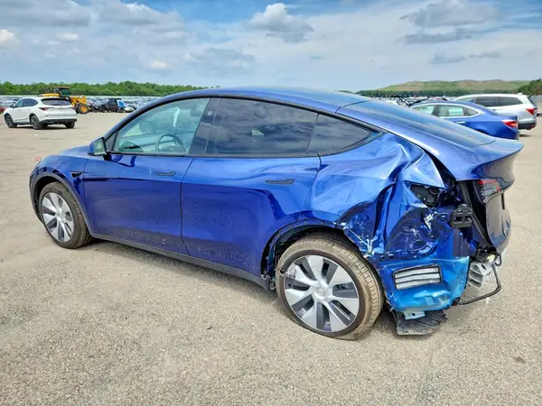7SAYGDEE2RA286958 2024 TESLA MODEL Y - Image 2