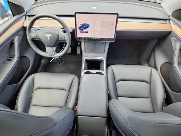 7SAYGDEE2RA286958 2024 TESLA MODEL Y - Image 8