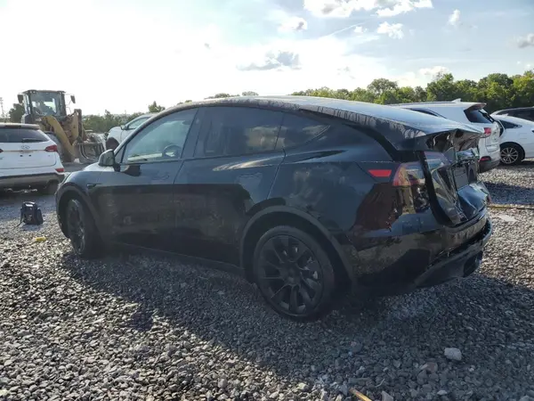 7SAYGDEE2RA289049 2024 TESLA MODEL Y - Image 2