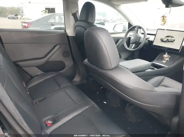 7SAYGDEE2RA290105 2024 TESLA MODEL Y - Image 8