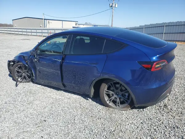 7SAYGDEE2RA295983 2024 TESLA MODEL Y - Image 2
