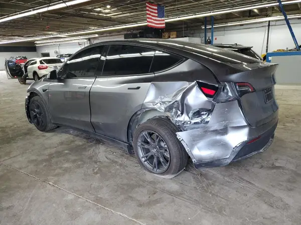 7SAYGDEE2RA299824 2024 TESLA MODEL Y - Image 2