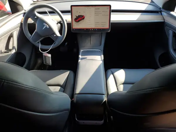 7SAYGDEE2RA302074 2024 TESLA MODEL Y - Image 8
