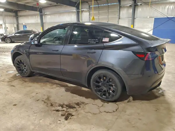 7SAYGDEE2RA302804 2024 TESLA MODEL Y - Image 2