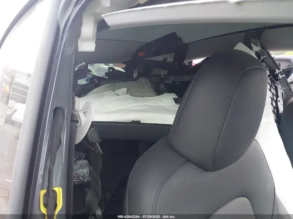 7SAYGDEE2RA306674 2024 TESLA MODEL Y - Image 8