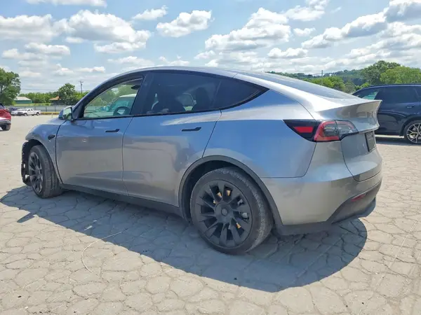 7SAYGDEE2RA307744 2024 TESLA MODEL Y - Image 2