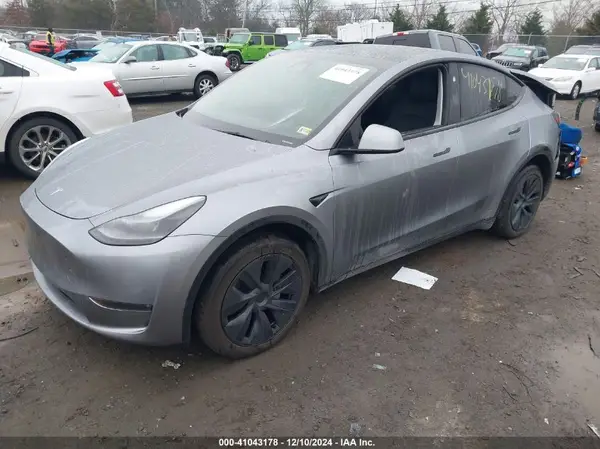 7SAYGDEE2RA311485 2024 TESLA MODEL Y - Image 2