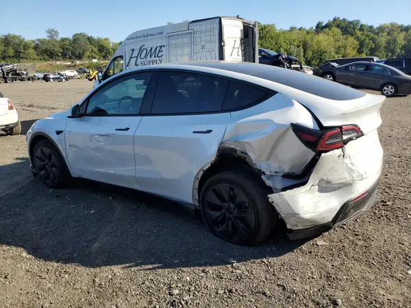 7SAYGDEE2RA316993 2024 TESLA MODEL Y - Image 2