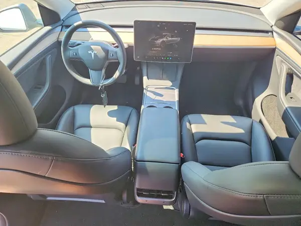 7SAYGDEE2RA322678 2024 TESLA MODEL Y - Image 8