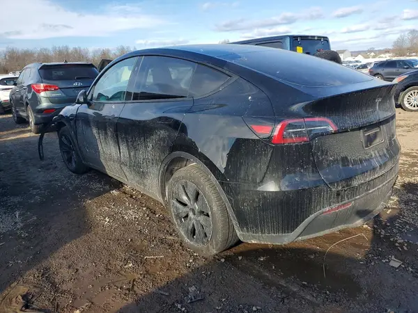 7SAYGDEE2RA331039 2024 TESLA MODEL Y - Image 2