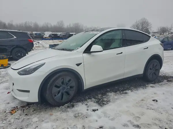 7SAYGDEE2RA334023 2024 TESLA MODEL Y - Image 1