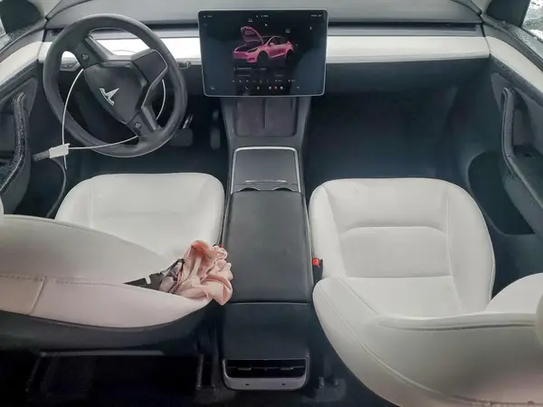 7SAYGDEE2RA334023 2024 TESLA MODEL Y - Image 8
