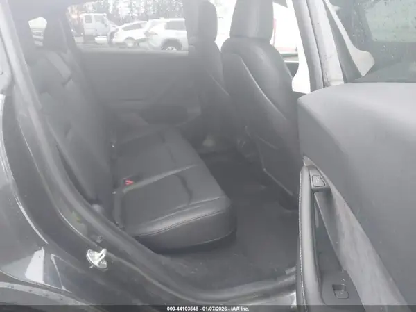 7SAYGDEE2RF013456 2024 TESLA MODEL Y - Image 8