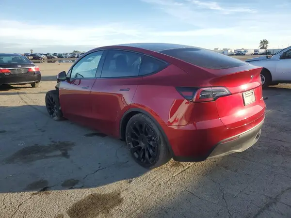 7SAYGDEE2RF025302 2024 TESLA MODEL Y - Image 2