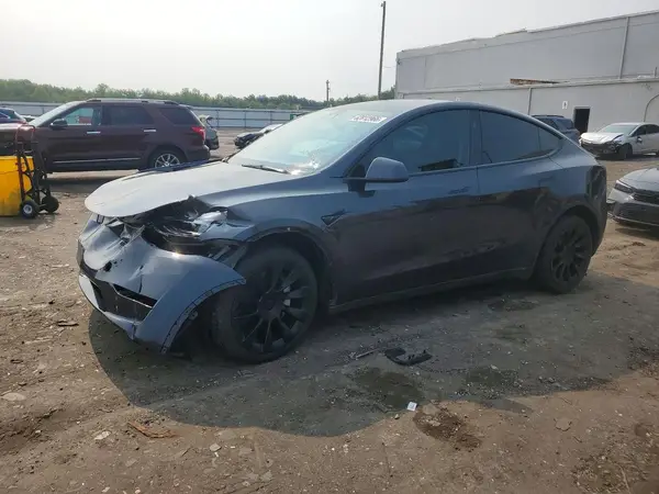 7SAYGDEE2RF036655 2024 TESLA MODEL Y - Image 1