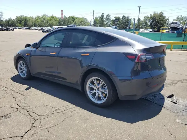 7SAYGDEE2RF059384 2024 TESLA MODEL Y - Image 2