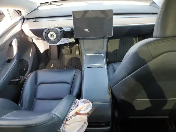 7SAYGDEE2RF061958 2024 TESLA MODEL Y - Image 8