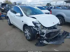 7SAYGDEE2RF063709 2024 TESLA MODEL Y