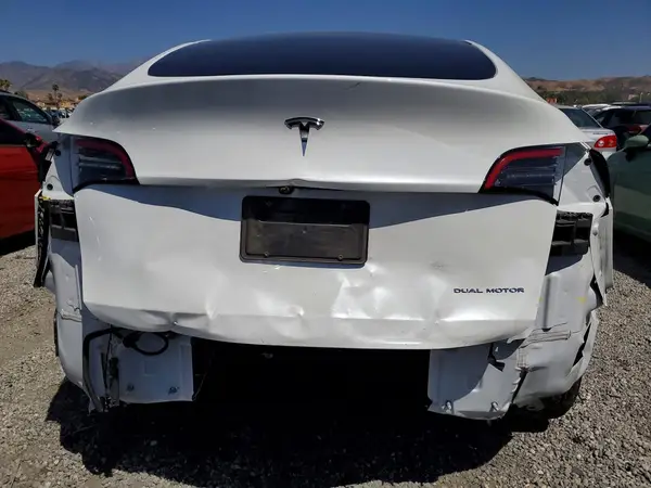2024 TESLA MODEL Y auction photo 6