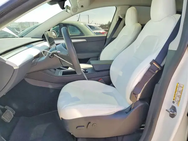 2024 TESLA MODEL Y auction photo 7
