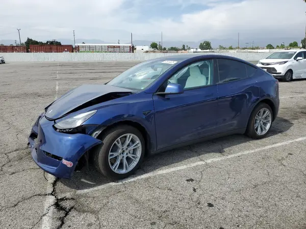 7SAYGDEE2RF067498 2024 TESLA MODEL Y - Image 1