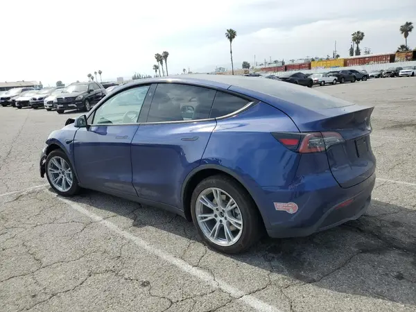 7SAYGDEE2RF067498 2024 TESLA MODEL Y - Image 2