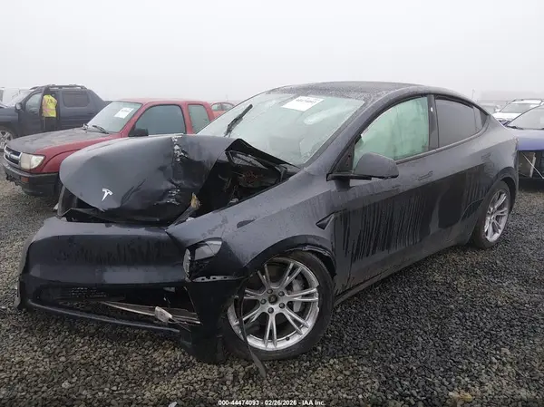 7SAYGDEE2RF069137 2024 TESLA MODEL Y - Image 2