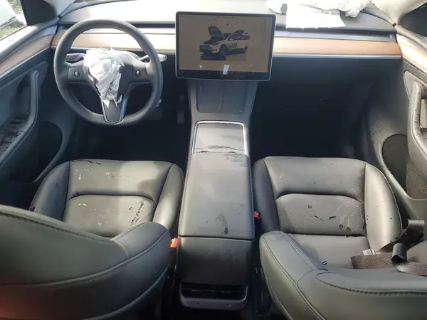 7SAYGDEE2RF070336 2024 TESLA MODEL Y - Image 8
