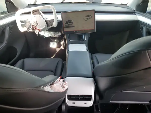 7SAYGDEE2RF070708 2024 TESLA MODEL Y - Image 8