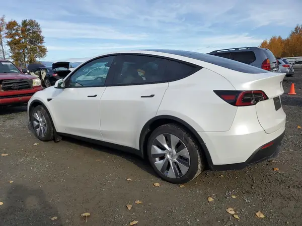 7SAYGDEE2RF071311 2024 TESLA MODEL Y - Image 2