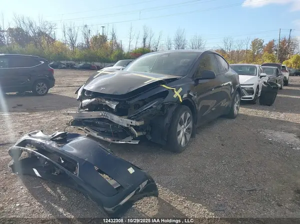 7SAYGDEE2RF079263 2024 TESLA MODEL Y - Image 2