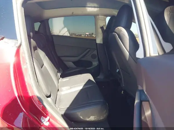7SAYGDEE2RF081255 2024 TESLA MODEL Y - Image 8