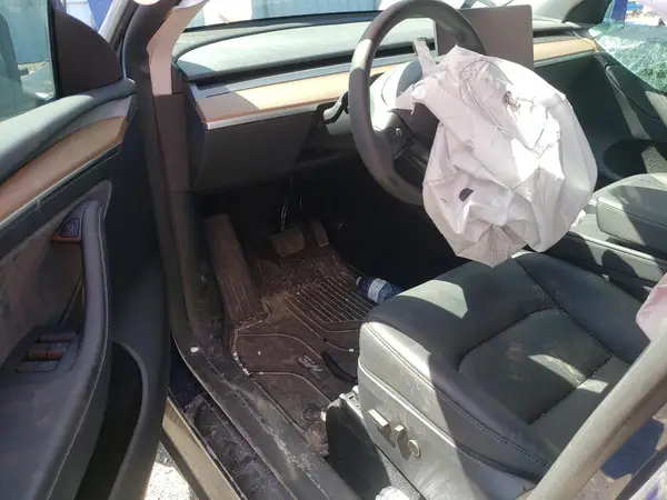 7SAYGDEE2RF083216 2024 TESLA MODEL Y - Image 8