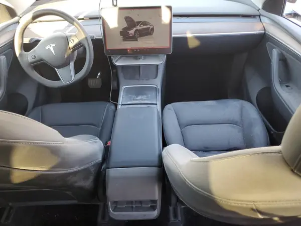 7SAYGDEE2RF088125 2024 TESLA MODEL Y - Image 8