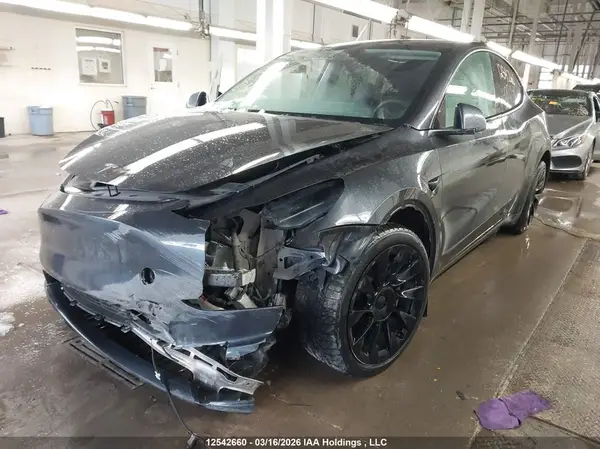 7SAYGDEE2RF088948 2024 TESLA MODEL Y - Image 2