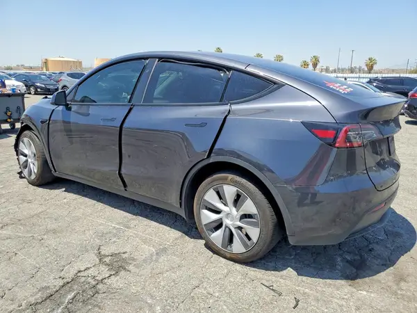 7SAYGDEE2RF089727 2024 TESLA MODEL Y - Image 2