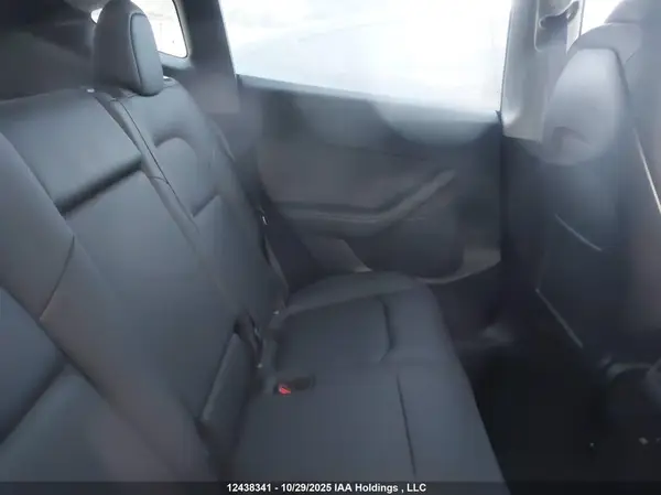 7SAYGDEE2RF092966 2024 TESLA MODEL Y - Image 8
